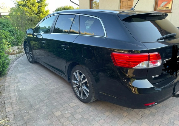 Toyota Avensis cena 37200 przebieg: 201260, rok produkcji 2013 z Legionowo małe 137
